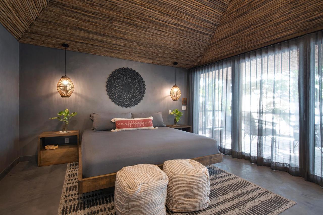 Arca Hotel West Bay Eksteriør billede