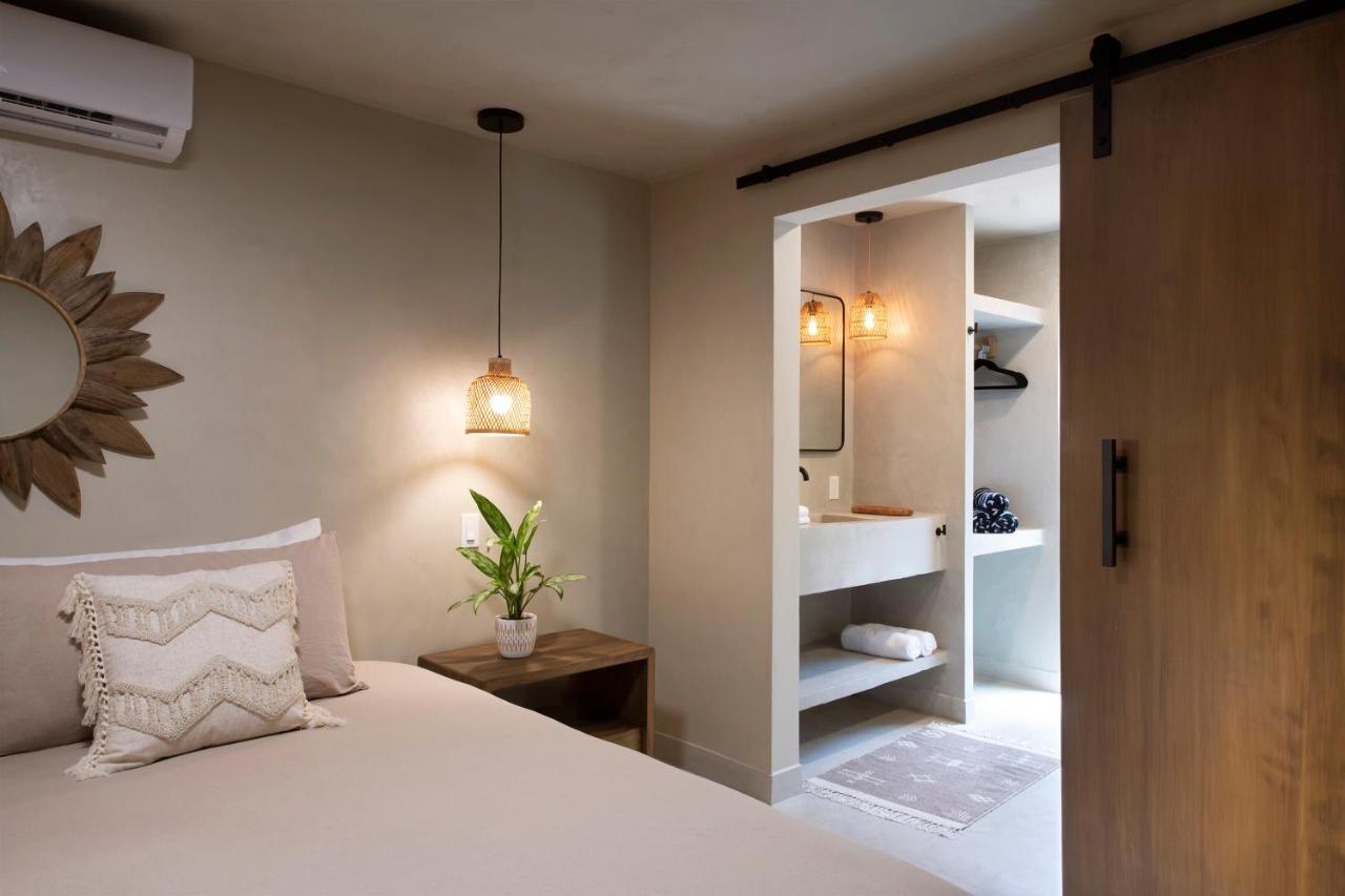 Arca Hotel West Bay Eksteriør billede